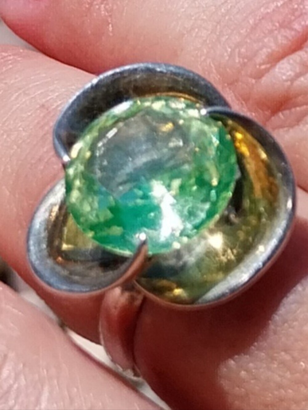 Vintage Sterling Silver Taxco Green Crystal Flower Ring - Picture 3 of 12
